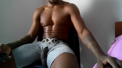 Snapshot of kingdavidmaster chatting on 05-27-26, 05:21 King online show from 05-27-26, 05:21