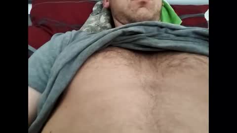 Snapshot of kingggamg99 chatting on 10-17-25, 02:52 kingggamg99 online show from 10-17-25, 02:52