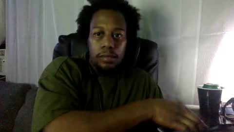 Snapshot of kinglibra420 chatting on 12-08-24, 04:14 loyal fuck online show from 12-08-24, 04:14