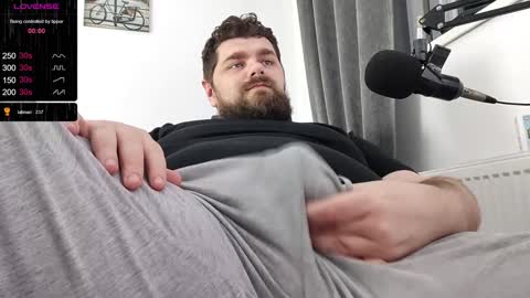 Snapshot of kingmarti chatting on 01-09-25, 05:23 Marti online show from 01-09-25, 05:23