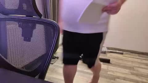 Snapshot of kingmarti chatting on 11-25-25, 05:35 Marti online show from 11-25-25, 05:35