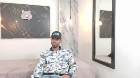 KING  online show from 07-11-26, 03:42
