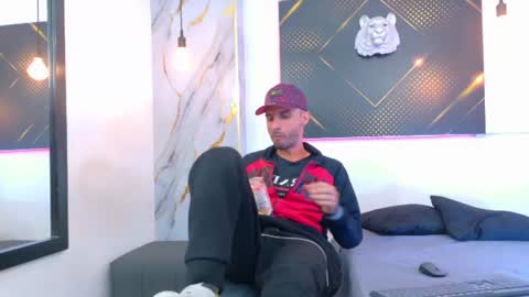 KING  online show from 07-22-26, 03:31