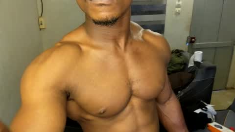 Snapshot of kingroy9 chatting on 07-26-26, 10:33 kingroy9 online show from 07-26-26, 10:33