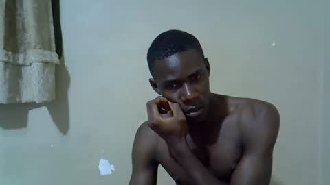 Snapshot of kingsleeee chatting on 05-10-26, 03:01 kingsleeee online show from 05-10-26, 03:01