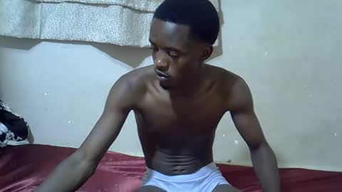 Snapshot of kingsleeee chatting on 05-17-26, 06:37 kingsleeee online show from 05-17-26, 06:37