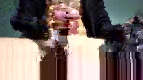 Snapshot of kingstache chatting on 01-04-25, 06:19 Kingstache online show from 01-04-25, 06:19