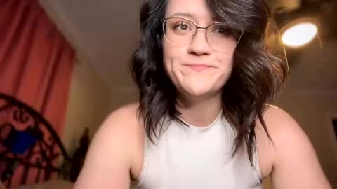 Snapshot of kinkbitch25 chatting on 12-25-24, 03:18 Kinkbitch online show from 12-25-24, 03:18