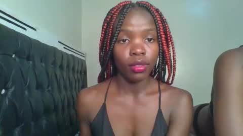 Snapshot of kinky_aria chatting on 09-15-25, 03:23 kinky_aria online show from 09-15-25, 03:23