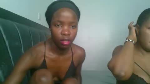 Snapshot of kinky_aria chatting on 10-10-25, 05:23 kinky_aria online show from 10-10-25, 05:23