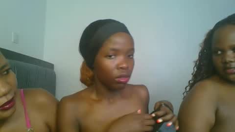 Snapshot of kinky_aria chatting on 10-11-25, 05:55 kinky_aria online show from 10-11-25, 05:55