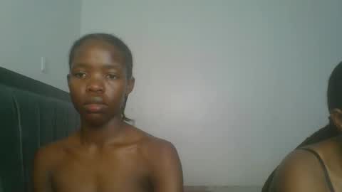 Snapshot of kinky_aria chatting on 10-12-25, 05:23 kinky_aria online show from 10-12-25, 05:23