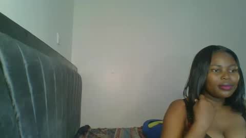 Snapshot of kinky_aria chatting on 10-19-25, 06:52 kinky_aria online show from 10-19-25, 06:52
