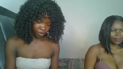 Snapshot of kinky_aria chatting on 10-21-25, 05:57 kinky_aria online show from 10-21-25, 05:57