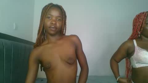 Snapshot of kinky_aria chatting on 11-13-25, 02:38 kinky_aria online show from 11-13-25, 02:38