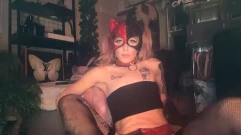 Snapshot of kinky_k80 chatting on 07-16-26, 12:22 Kinky K80 online show from 07-16-26, 12:22