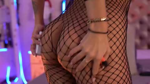 kinkyamelie online show from 12-17-25, 06:14