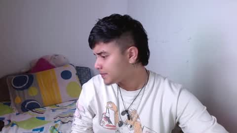 Snapshot of kinkybabies_ chatting on 01-12-25, 04:21 Mercury online show from 01-12-25, 04:21