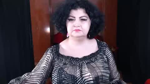 Snapshot of kinkyblacky chatting on 01-04-25, 05:58 MistressBlacky online show from 01-04-25, 05:58