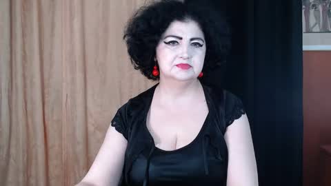 Snapshot of kinkyblacky chatting on 03-10-26, 08:47 MistressBlacky online show from 03-10-26, 08:47