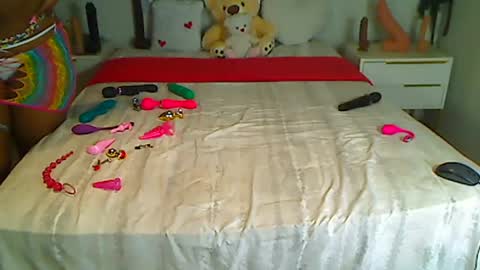 KinyBunz online show from 06-30-26, 02:01