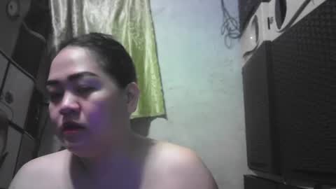 Snapshot of kinkyhotcumm chatting on 11-12-25, 05:13 KAREN online show from 11-12-25, 05:13