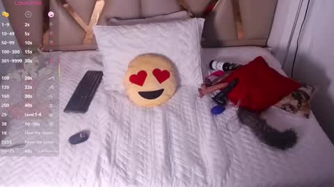 Snapshot of kinkyhousewifee_ chatting on 02-11-25, 02:46 MISS RYN online show from 02-11-25, 02:46