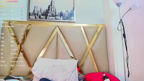 Snapshot of kinkyhousewifee_ chatting on 03-02-25, 10:05 MISS RYN online show from 03-02-25, 10:05