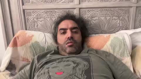 Snapshot of kinkyman16 chatting on 10-15-25, 11:21 kinkyman16 online show from 10-15-25, 11:21