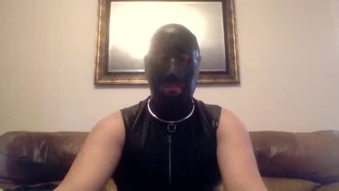 Snapshot of kinkyslave042 chatting on 02-13-26, 02:24 LatexKink online show from 02-13-26, 02:24