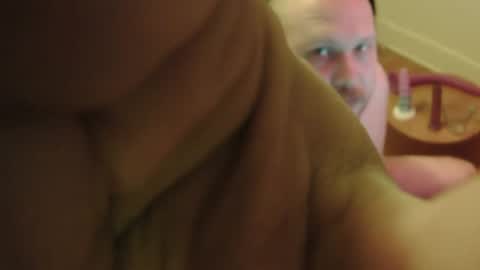 Snapshot of kinkysoup chatting on 02-19-25, 06:54 kinkysoup online show from 02-19-25, 06:54