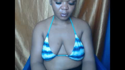 Snapshot of kinkyxxjuice chatting on 09-30-25, 12:04 kinkyxxjuice online show from 09-30-25, 12:04