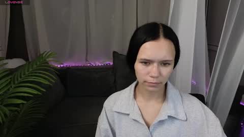 Snapshot of kira_bliss_ chatting on 06-24-26, 01:37 kira_bliss_ online show from 06-24-26, 01:37