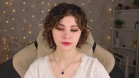 Snapshot of kira_fluffy chatting on 05-31-26, 12:08 Kira online show from 05-31-26, 12:08