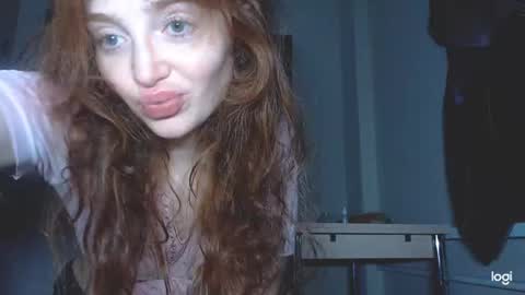 Snapshot of kira_foxy_ chatting on 02-22-25, 02:52 Kira online show from 02-22-25, 02:52