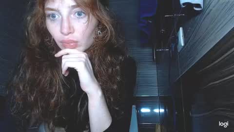 Snapshot of kira_foxy_ chatting on 03-02-25, 12:54 Kira online show from 03-02-25, 12:54