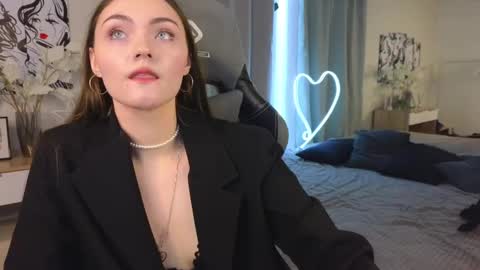 kira_jin online show from 03-04-25, 11:40