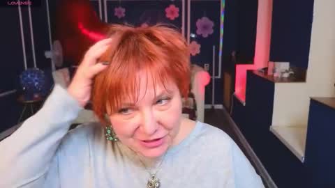 Kira Kennet online show from 04-22-26, 06:42