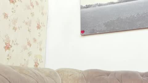 Snapshot of kira_mackenzie chatting on 02-20-25, 06:02 kira online show from 02-20-25, 06:02