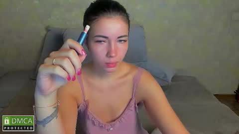 Snapshot of kira_moon_1 chatting on 11-05-25, 10:48 Kira online show from 11-05-25, 10:48