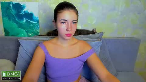 Snapshot of kira_moon_1 chatting on 11-29-25, 07:28 Kira online show from 11-29-25, 07:28