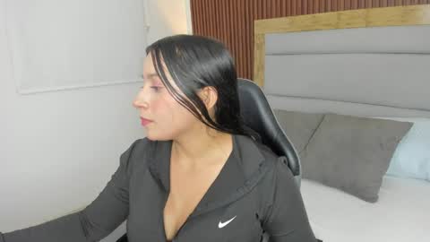 K I R A online show from 03-30-26, 02:40