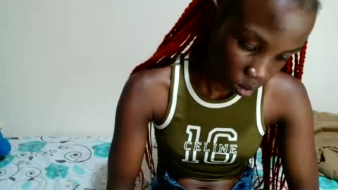 Snapshot of kirah_hot chatting on 06-16-26, 08:28 kirah_hot online show from 06-16-26, 08:28