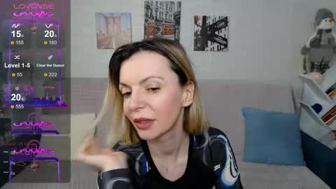 Snapshot of kiramartins_cat chatting on 12-23-24, 04:22 kiramartins cat online show from 12-23-24, 04:22