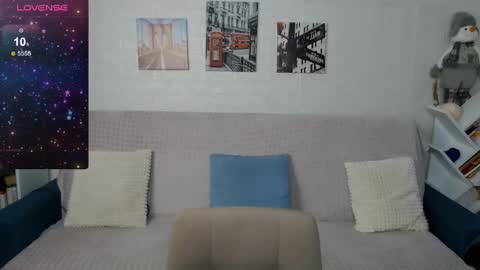 Snapshot of kiramartins_cat chatting on 12-28-24, 04:19 kiramartins cat online show from 12-28-24, 04:19