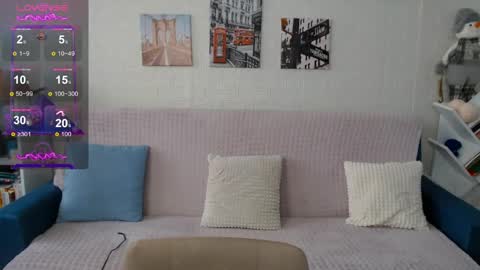 Snapshot of kiramartins_cat chatting on 03-08-25, 04:45 kiramartins cat online show from 03-08-25, 04:45