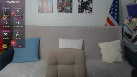 Snapshot of kiramartins_cat chatting on 10-28-25, 07:05 kiramartins cat online show from 10-28-25, 07:05