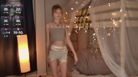 Kira online show from 04-20-26, 07:48