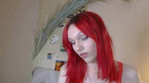 Kira online show from 04-15-26, 07:58