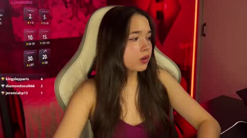 Snapshot of kirarasay chatting on 02-14-25, 11:53 Kira online show from 02-14-25, 11:53